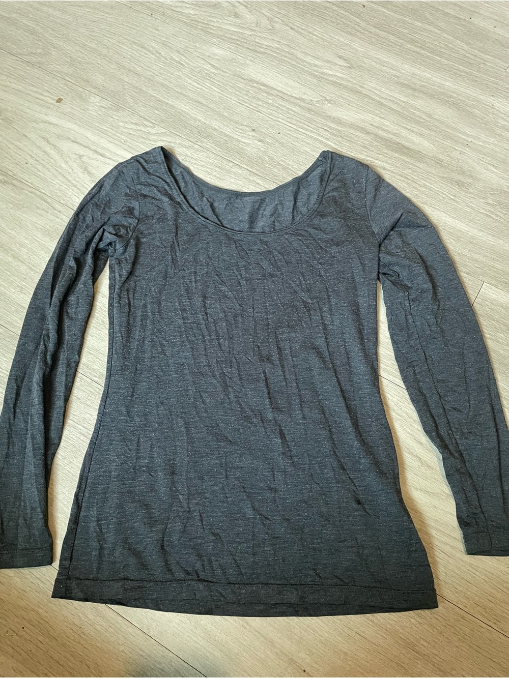 Uniqlo Women's Long Sleeve Scoop Neck Tee - Charcoal Gray